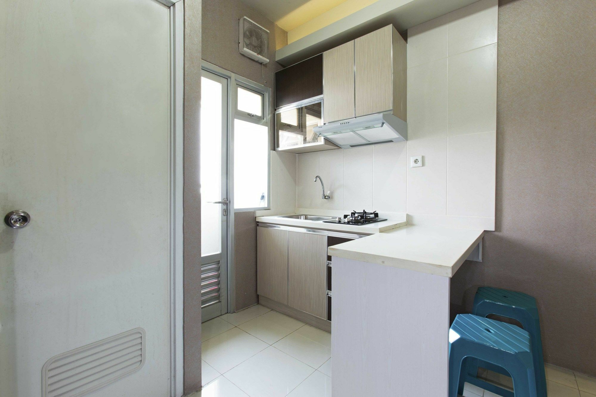 Reddoorz Apartment @ Pegangsaan Kelapa Gading Jakarta Exterior foto