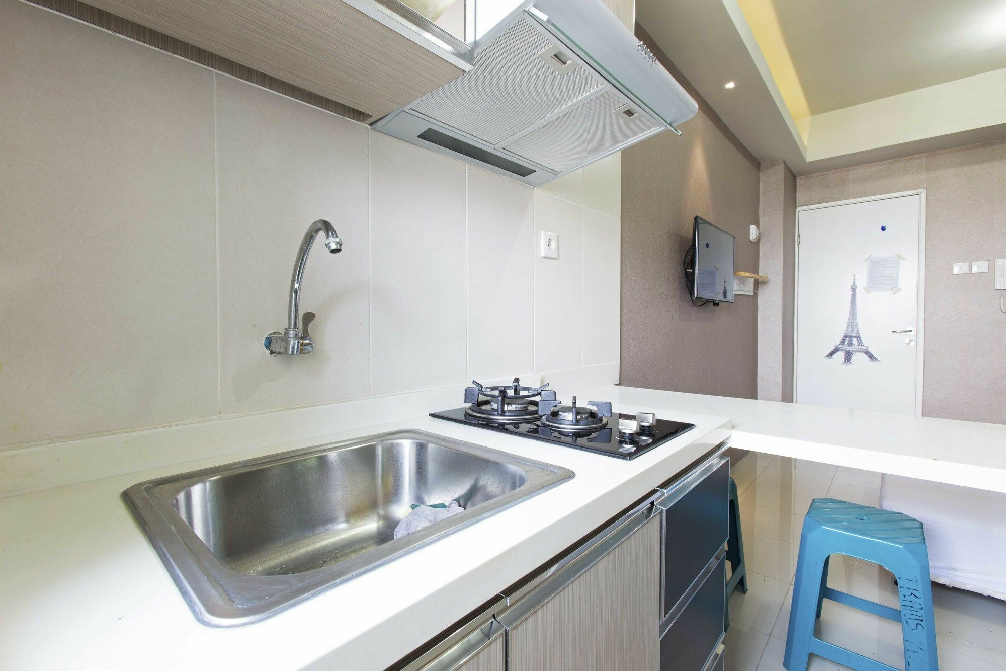 Reddoorz Apartment @ Pegangsaan Kelapa Gading Jakarta Exterior foto